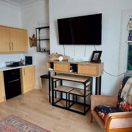Lovely 2 Bedroom Apartment In Fife Newport-On-Tay Екстериор снимка